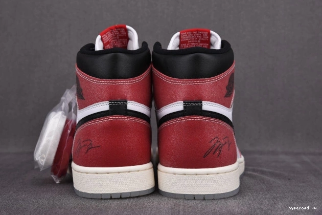 DA2728-100 AIR OG ROOM JORDAN HIGH X 1 TROPHY 1029